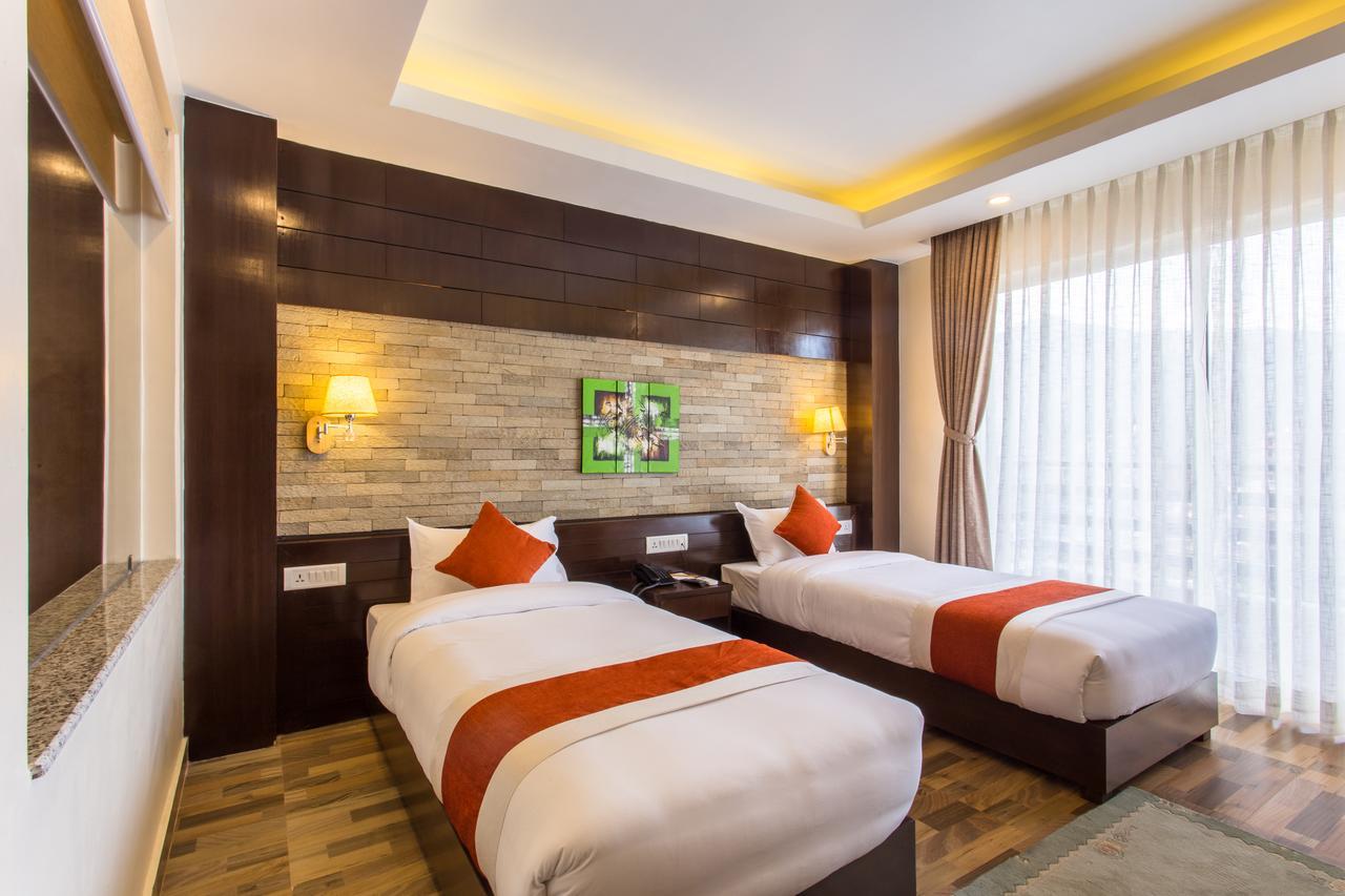 โพธิ สวีท บูทิก โฮเต็ล แอนด์ สปา Hotel โพคารา ภายนอก รูปภาพ