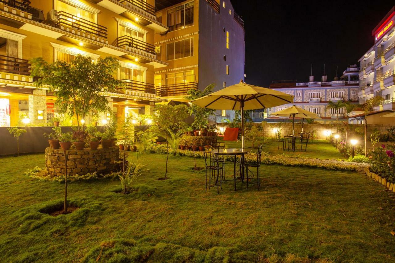 โพธิ สวีท บูทิก โฮเต็ล แอนด์ สปา Hotel โพคารา ภายนอก รูปภาพ